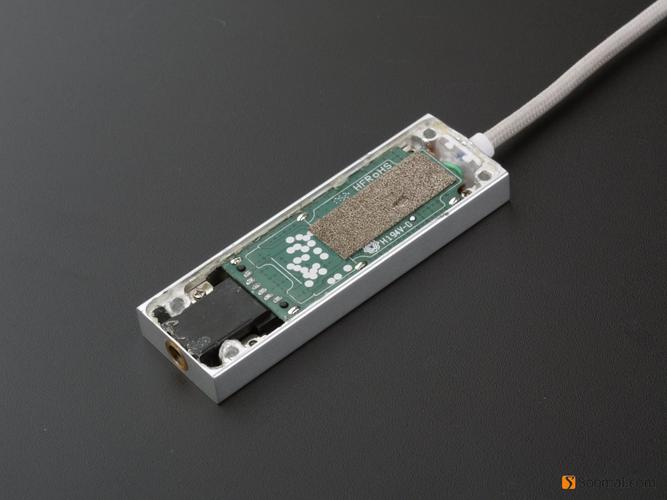 Huawei 华为CM21数字耳放及手机用纯输出线型移动声卡拆解 图集「Soomal」_华为_声卡 Huawei 华为CM21数字耳放及手机用纯输出线型移动声卡拆解 图集「Soomal」_华为_声卡 互联网