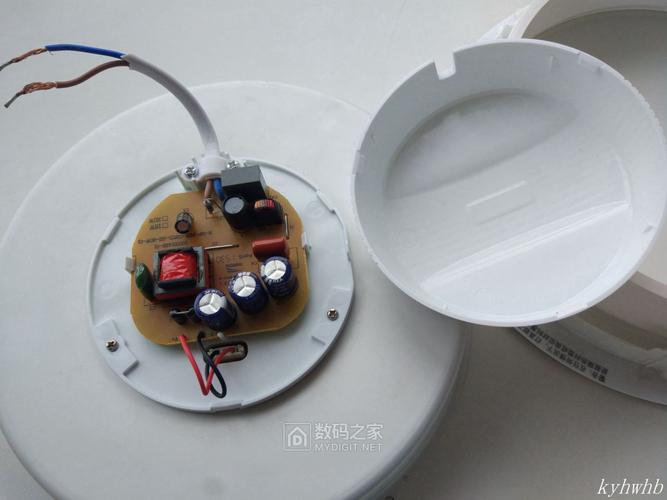 拆解DIY：欧普OPPLE LED筒灯太亮刺目刺眼怎么办？降低功率21瓦变10瓦_壳体_功率 拆解DIY：欧普OPPLE LED筒灯太亮刺目刺眼怎么办？降低功率21瓦变10瓦_壳体_功率 互联网