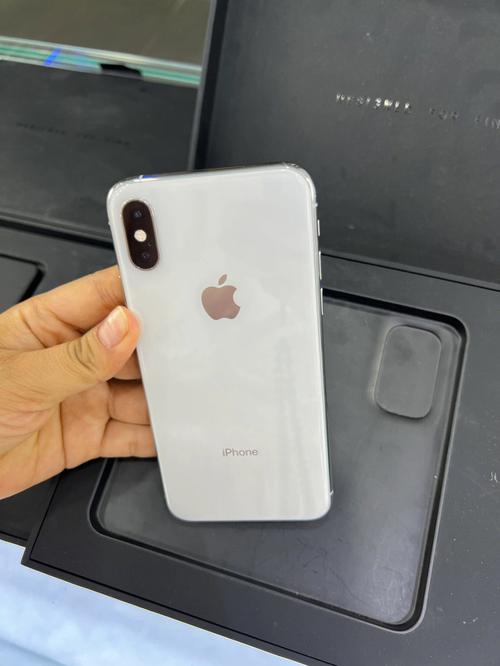 三家外媒高分评iPhone XS系列：A12芯片强续航佳但略有不足_手机_的是 三家外媒高分评iPhone XS系列：A12芯片强续航佳但略有不足_手机_的是 科学