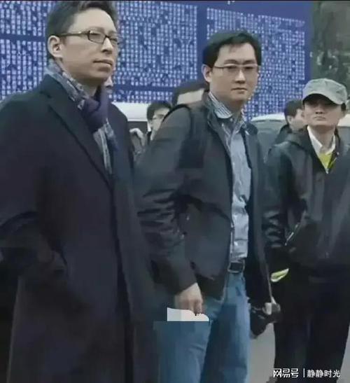 这枚芯片把马云和小马哥都难住了海关喊话让老外赶紧学中文！_海关_这是 这枚芯片把马云和小马哥都难住了海关喊话让老外赶紧学中文！_海关_这是 科学
