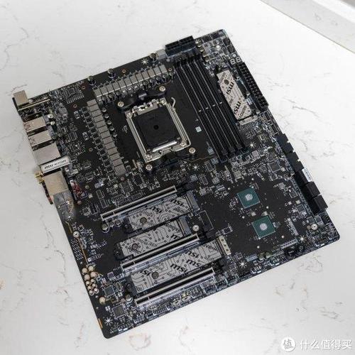全攻型核动力战舰微星MEG X670E ACE战神主板评测_主板_微星 全攻型核动力战舰微星MEG X670E ACE战神主板评测_主板_微星 智能