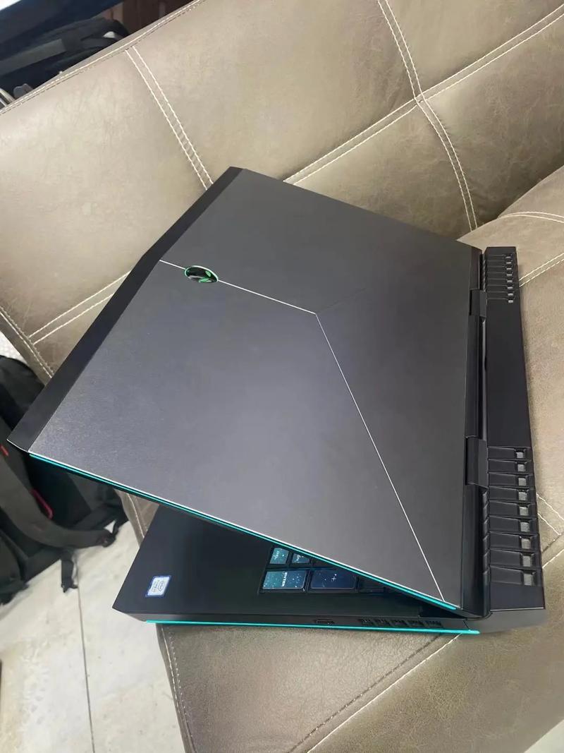 灯厂i9扛把子 戴尔Alienware17 R5测评_游戏_外星人 灯厂i9扛把子 戴尔Alienware17 R5测评_游戏_外星人 科学
