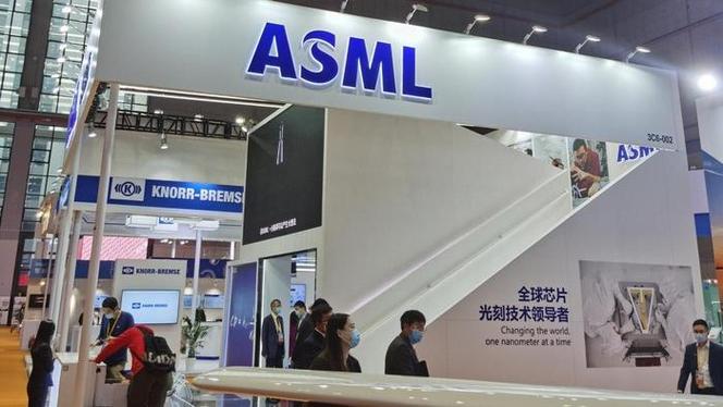 ASML远程锁去世光刻机？国产芯片崛起刻不容缓！_光刻_家当 ASML远程锁去世光刻机？国产芯片崛起刻不容缓！_光刻_家当 智能