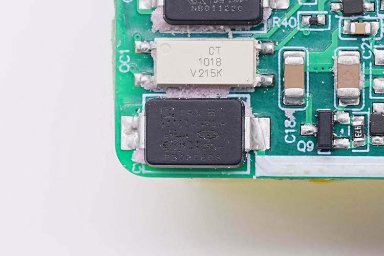 让你的充电器多个快充口安克140W双头USB-C数据线拆解_数据线_芯片 让你的充电器多个快充口安克140W双头USB-C数据线拆解_数据线_芯片 智能