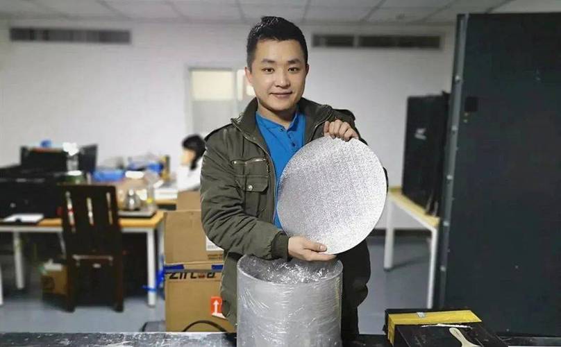 “千锤百炼” 打造芯片高端“陶瓷外衣” | 单项冠军_外壳_技巧 “千锤百炼” 打造芯片高端“陶瓷外衣” | 单项冠军_外壳_技巧 智能