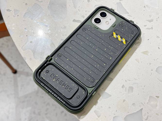 iPhone13抢到了？年年焕新的全家桶果粉有哪些强烈推荐的配件？_机壳_放在 iPhone13抢到了？年年焕新的全家桶果粉有哪些强烈推荐的配件？_机壳_放在 通讯