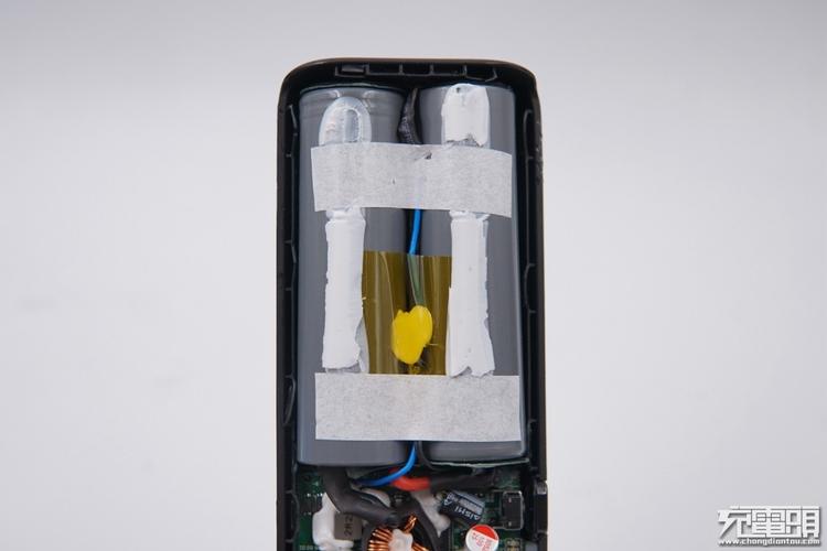 18W双向快充：ANKER 10000mAh移动电源A1235拆解_电源_接口 18W双向快充：ANKER 10000mAh移动电源A1235拆解_电源_接口 通讯