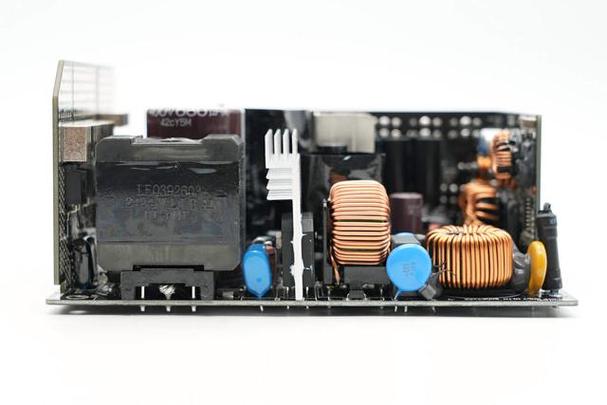 远超1元1瓦标准做工若何？拆解海韵一款ATX3.1 850W金牌电源看看_电容_电源 远超1元1瓦标准做工若何？拆解海韵一款ATX3.1 850W金牌电源看看_电容_电源 通讯