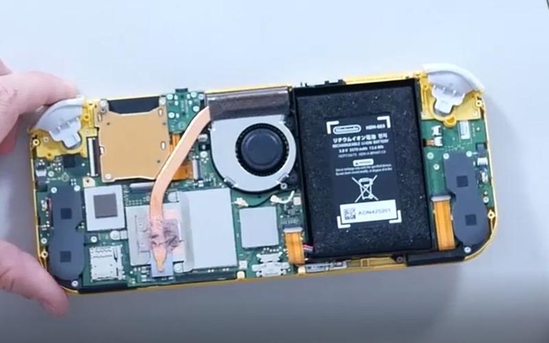 iFixit拆解Switch Lite摇杆组件有了新变革_则是_电池 iFixit拆解Switch Lite摇杆组件有了新变革_则是_电池 智能
