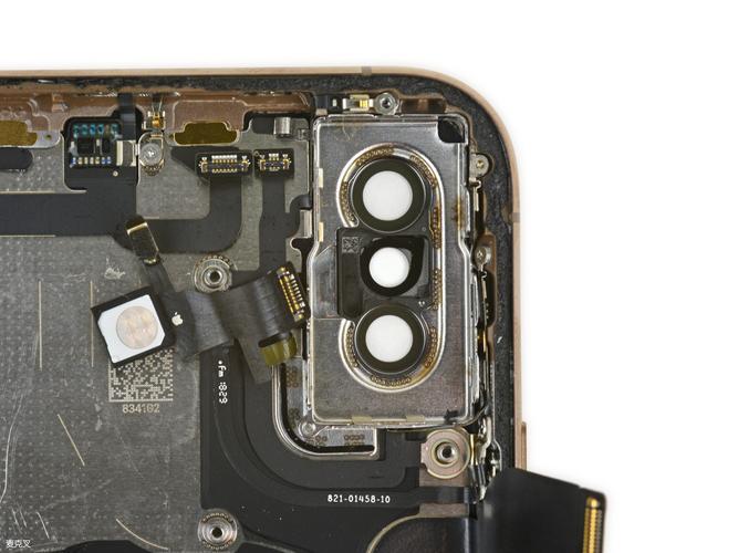 iPhone XS / XS Max 详尽拆解来了！看一下用到了哪些器件？_电池_苹果 iPhone XS / XS Max 详尽拆解来了！看一下用到了哪些器件？_电池_苹果 互联网