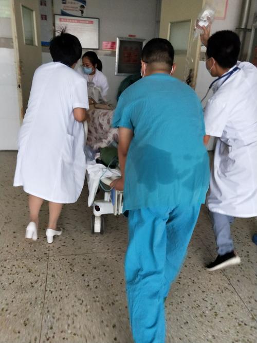 一例微创AVR不明原因反复室颤的逝世活抢救_自动脉_患者 一例微创AVR不明原因反复室颤的逝世活抢救_自动脉_患者 智能