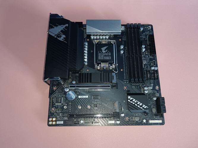 技嘉超级雕B760 DDR4主板评测 易于通例的堆料_技嘉_主板 技嘉超级雕B760 DDR4主板评测 易于通例的堆料_技嘉_主板 通讯