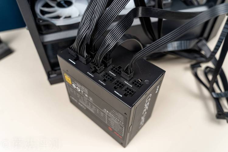 XPG魔核战斗版850W全模组电源评测：高品格高功率的亲平易近款ATX电源_电源_模组 XPG魔核战斗版850W全模组电源评测：高品格高功率的亲平易近款ATX电源_电源_模组 互联网